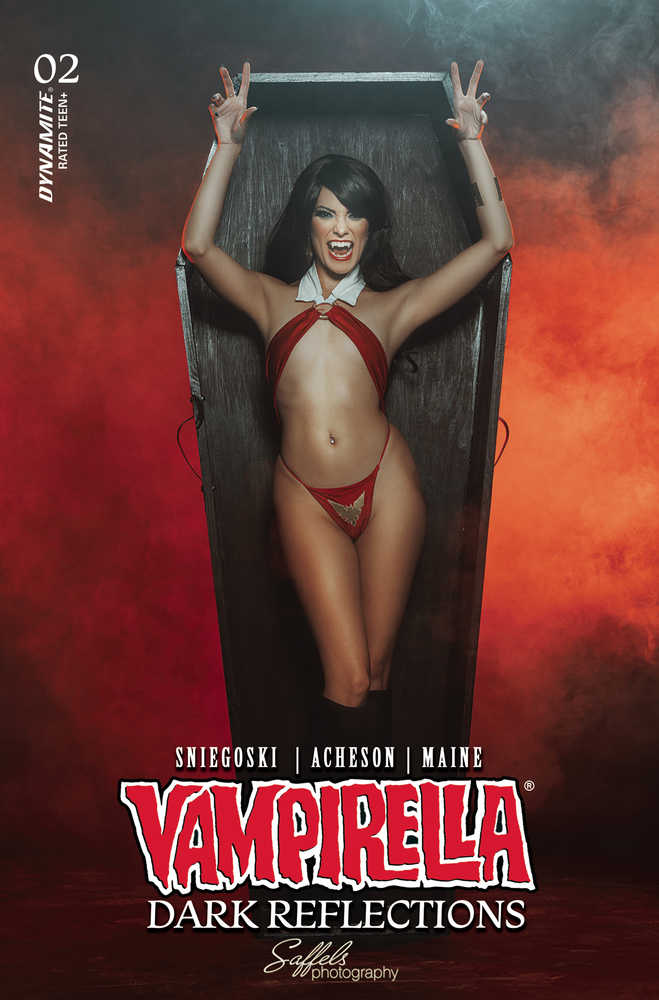 Vampirella Dark Reflections #2 Cover E Cosplay
